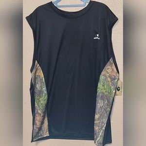 Mossy Oak Men's Black and Camouflage Sleeveless Shirt Size 4X